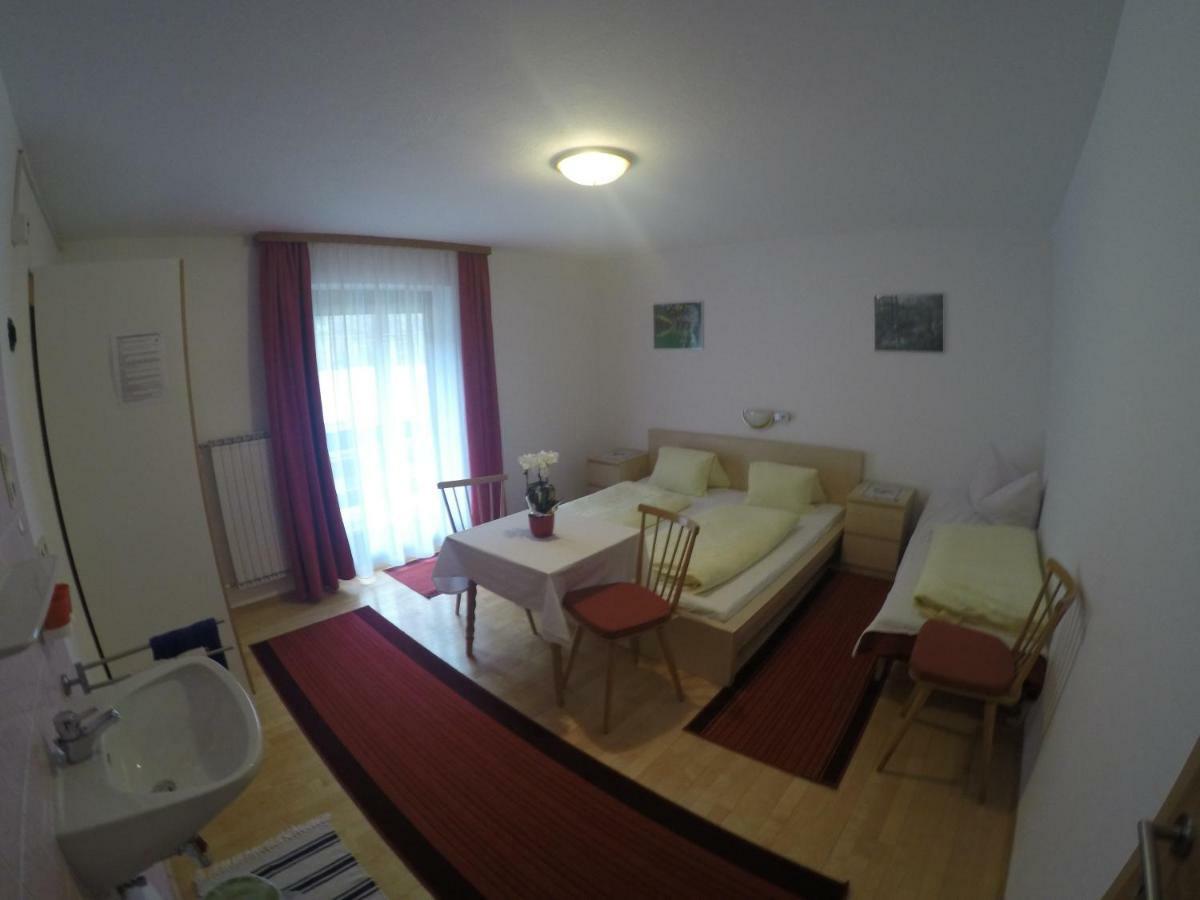 Haus Gamsblick Hotell Umhausen Exteriör bild